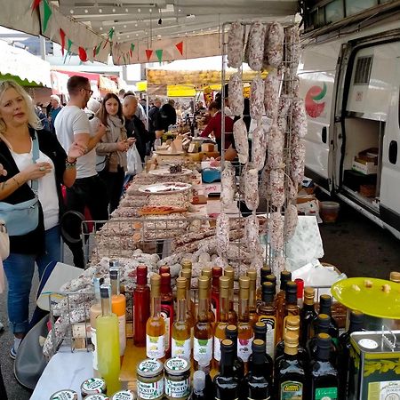 Appartamento Vesna Loft In Luino Esterno foto